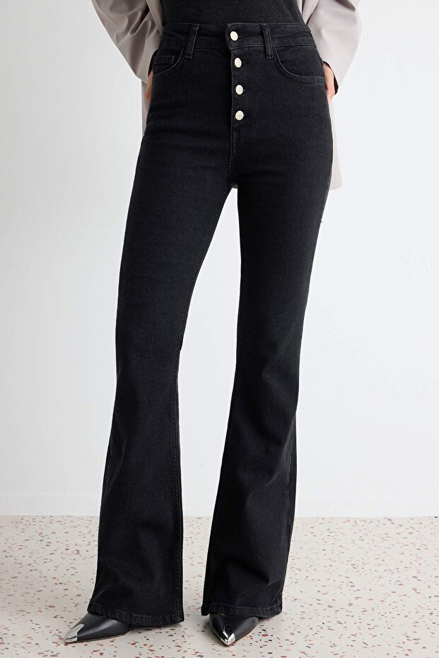 Siyah Önden Düğmeli Yüksek Bel Orta Esnek Flare İspanyol Paça Jeans TWOSS20JE0111 - 3