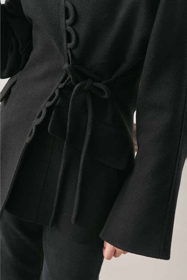 Aroa Tie-Up Jacket Black - 7