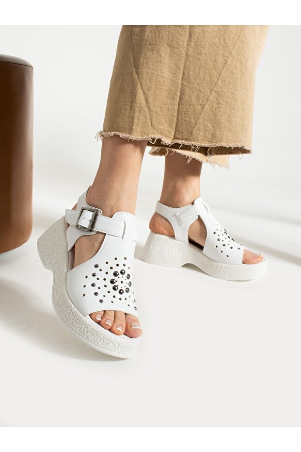 GENES White Laser Detailed Women's Sandals