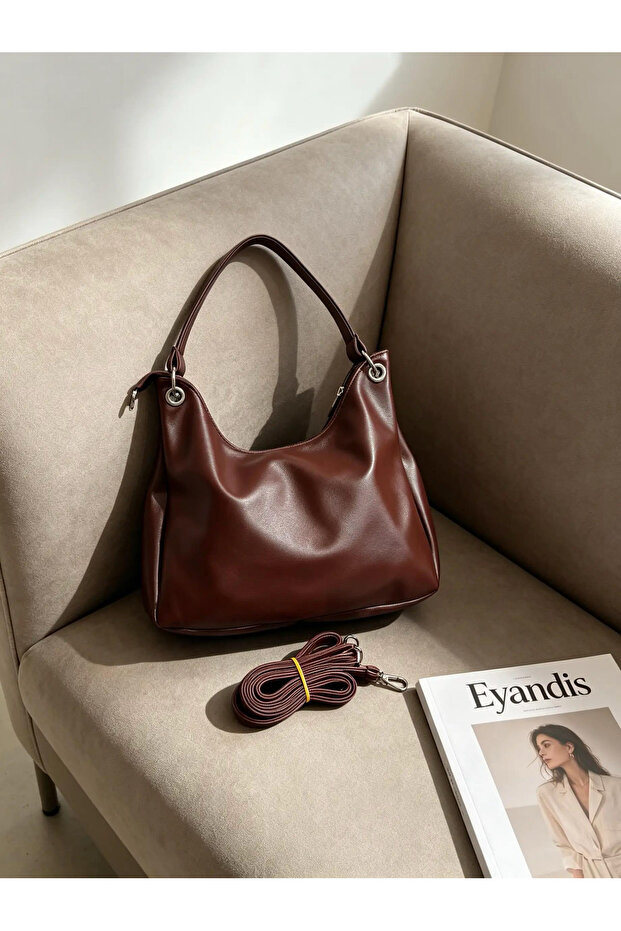 Luxury Buckle Detailed Baguette Shoulder Bag
