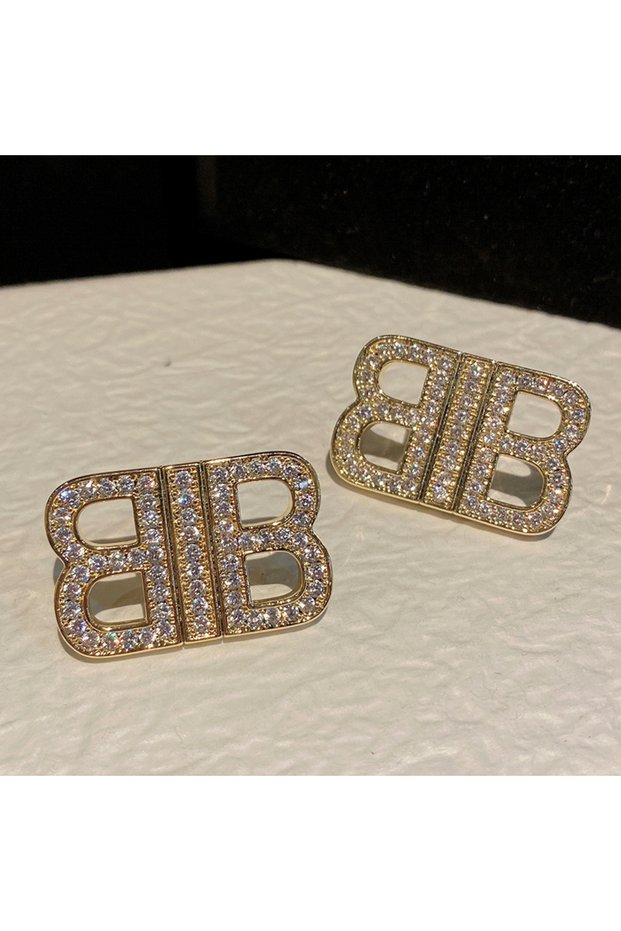 A European and American Luxury Fashion Premium Style Earrings with Diamond Double B Letter Earrings.