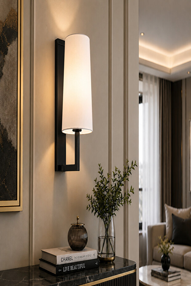 Linia Series Wall Sconce - Black