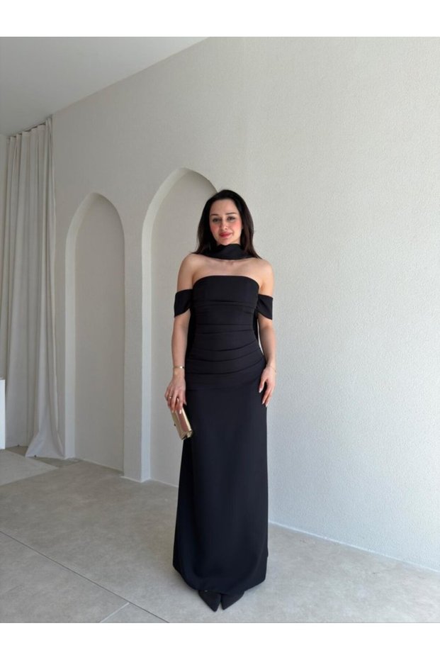 Women's Black Waist and Collar Pleated Shawl Dress