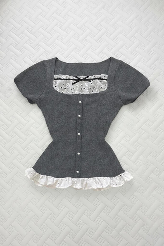 Y2K Short Sleeve Bodysuit with Ruffle Hem and Collar Inner Body Detail
