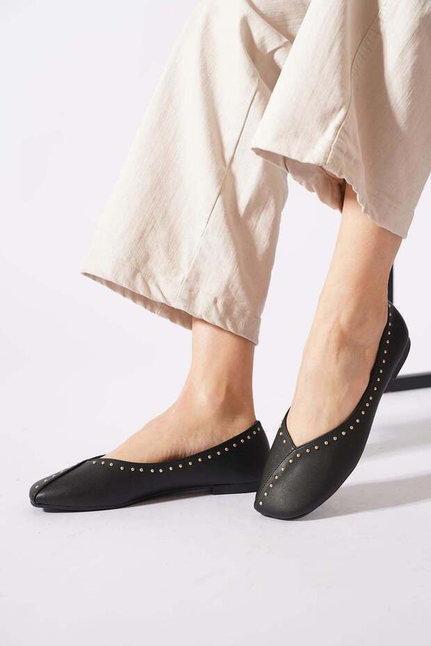 Mortes cross complete trok women's flat shoes black skin