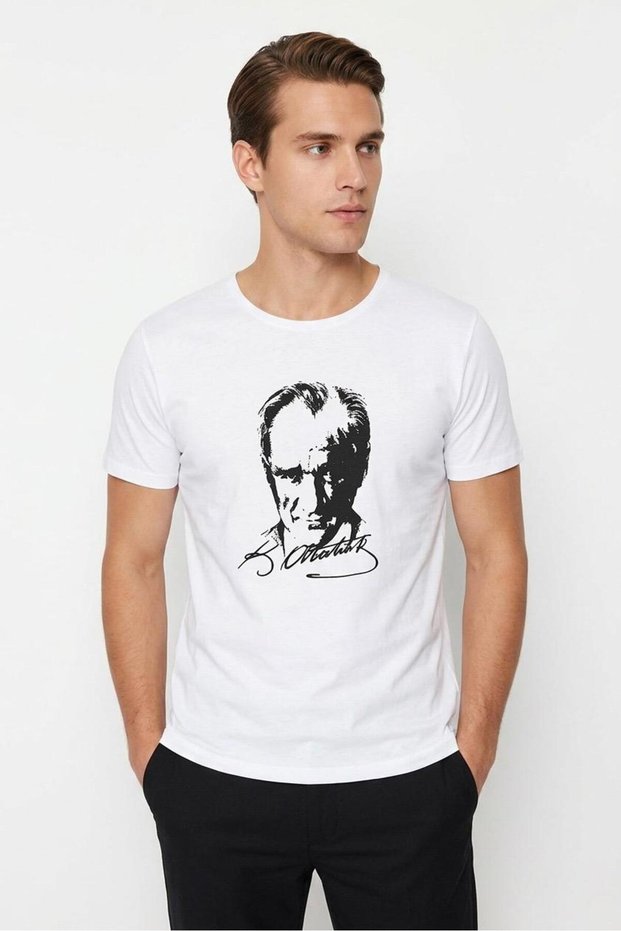 Unisex Ataturk Printed White Basic T-Shirt Comfortable Fit