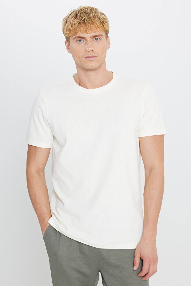 Men's Ecru 100% Cotton Slim Fit Crew Neck Jacquard T-Shirt