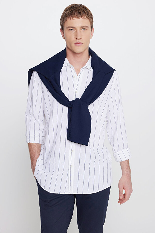 Men's White-Navy Blue 100% Cotton Slim Fit Slim Fit Button-Down Collar Striped Shirt