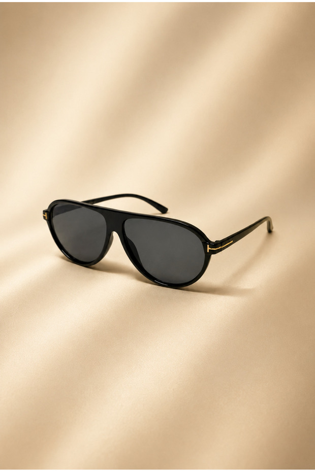 Aventra Unisex Sunglasses Black Pilot Frame Smoked Glass Uv400 Protection Luxury Vintage Premium Unisex Sunglasses