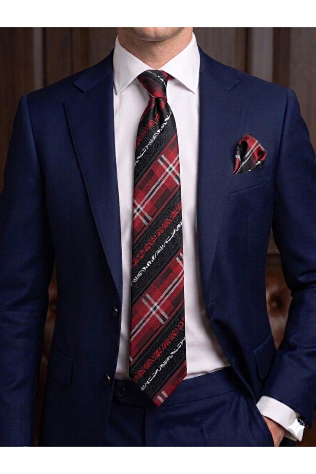 Black Patterned Classic Tie with Handkerchief