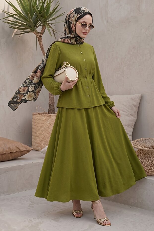 Skirted Gipeli Pistachio Green Ayrobin Suit