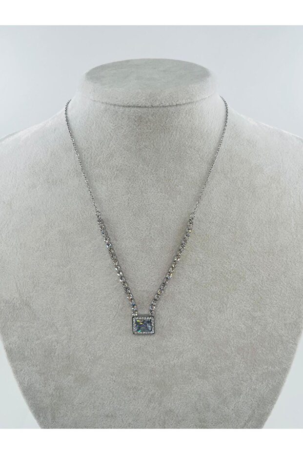 Steel Necklace 10 Stylish Gift That Complements the Elegant Office Style