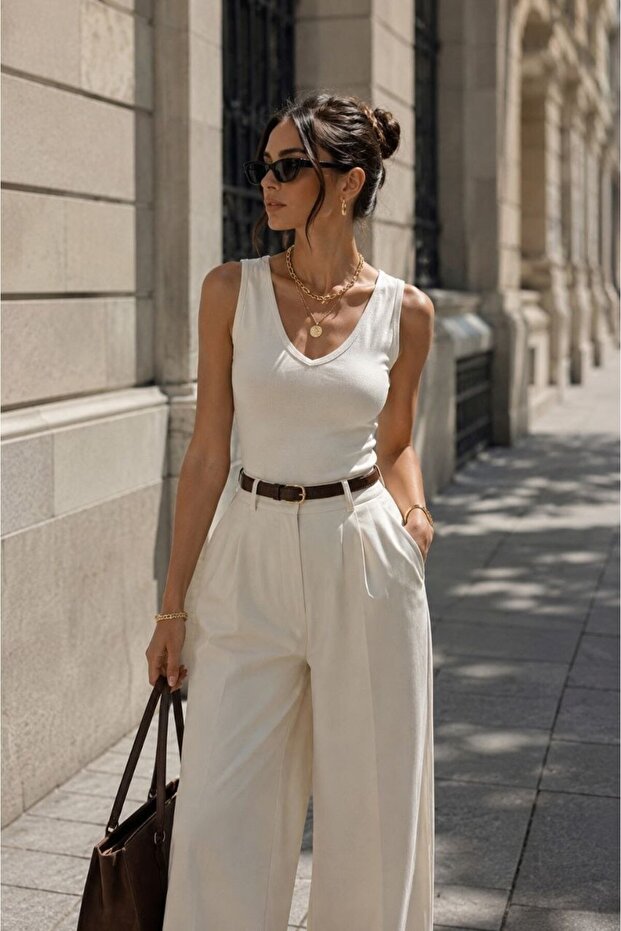 Women's Double-Sided V-Cut Flexible Cotton Strap Undershirt Badi