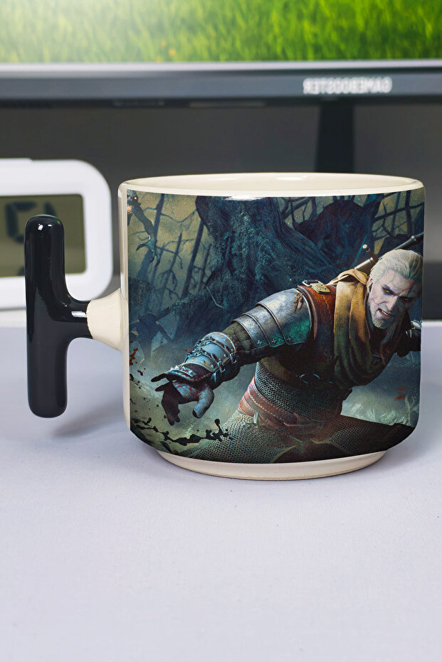 كوب سيراميك فاخر مطبوع عليه The Witcher 3 (قطعة واحدة) على شكل حرف T بمقبض أسود خاص V4T