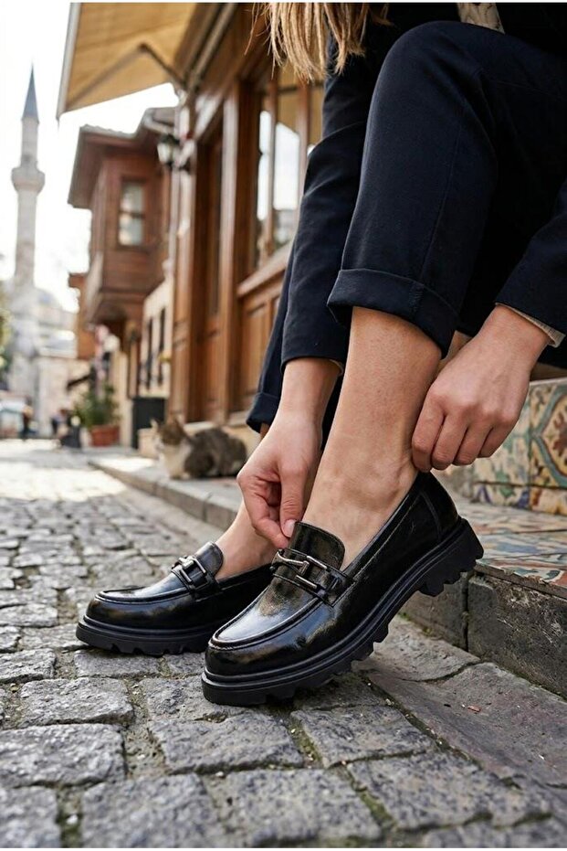 Ventes 35839 Black Open Buckle Detailed Comfortable Loafer Women's Shoes