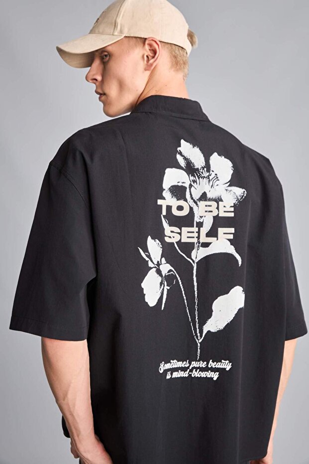 100% Cotton Boxy Fit Back Printed Short Sleeve Black Shirt I2567Ax26Sm