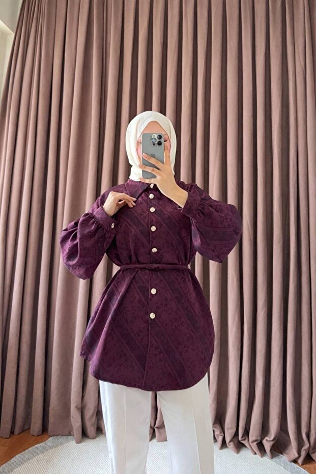 قميص من قماش الجاكار الفاخر بنمط ديفان