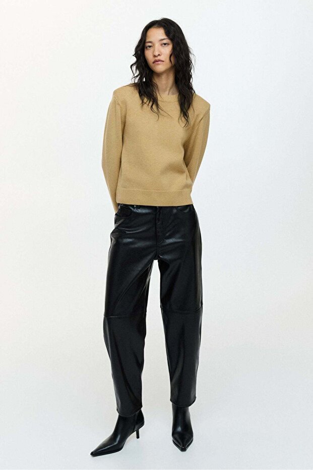 Shoulder-pad jumper