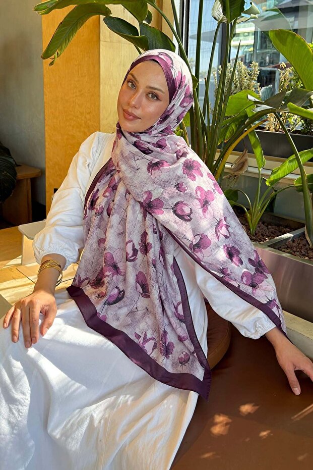 Floral Pattern Lara Soft Shawl Plum