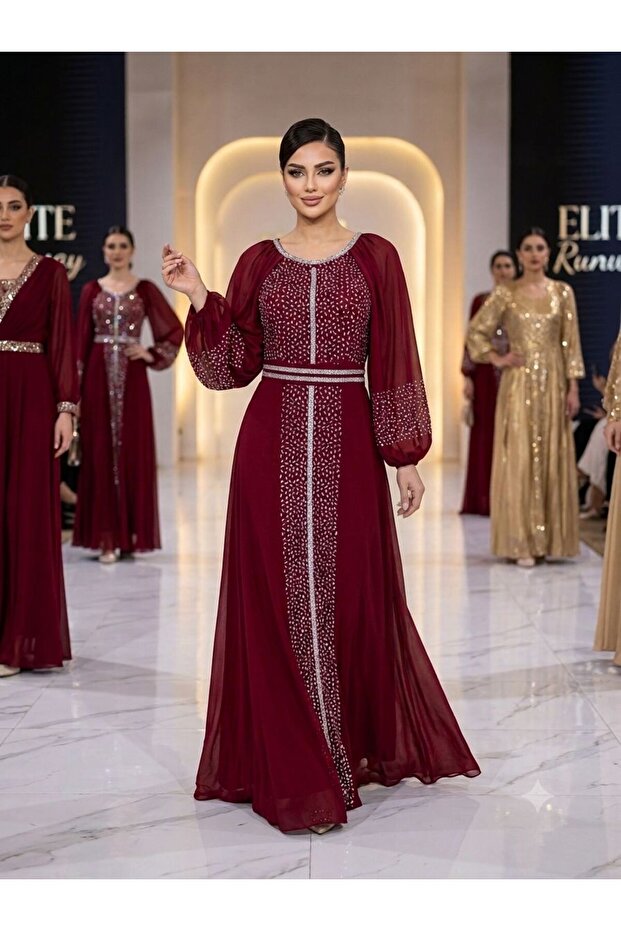 فستان سهرة باللون العنابي
