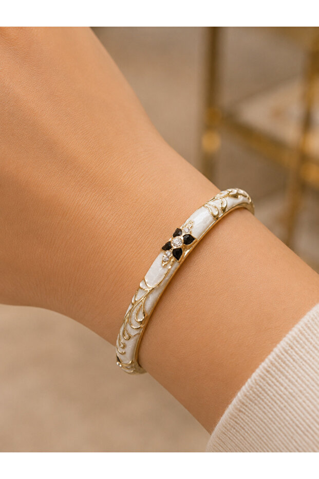 Mineli Women's Bracelet Special Design Handcuff