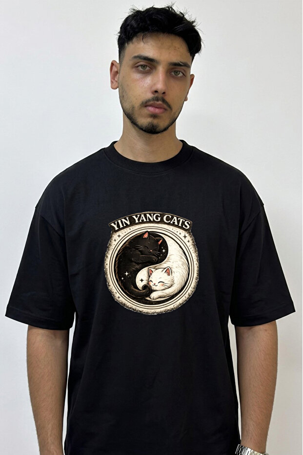 Yin Yang Cats Design Printed Oversize Black T-Shirt