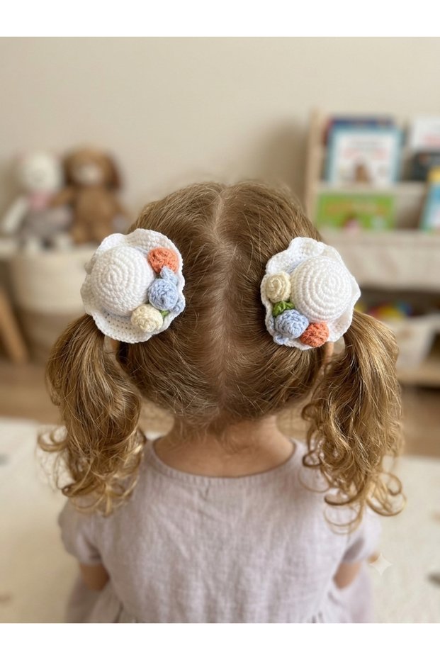 Girl's Knitted Snapback Hat Buckle (White)