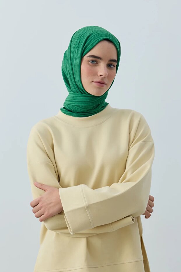 شال من سلسلة ميستو القطنية باللون الأخضر