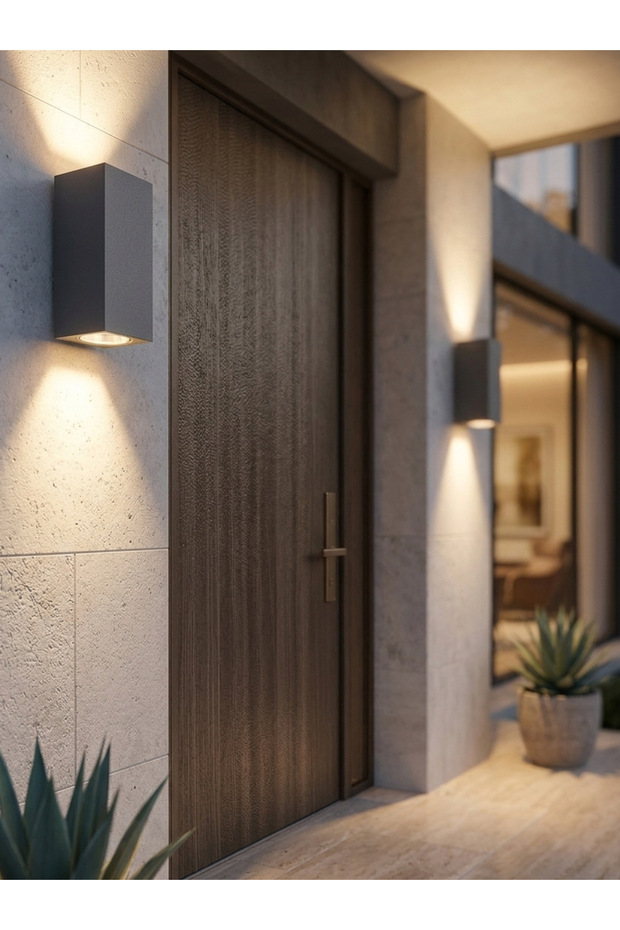 Garden Sconce - 2