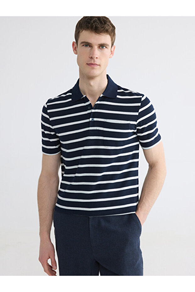 Esvab • Modern & Distinctive Devrik Roba Collar Striped Men's T-Shirt