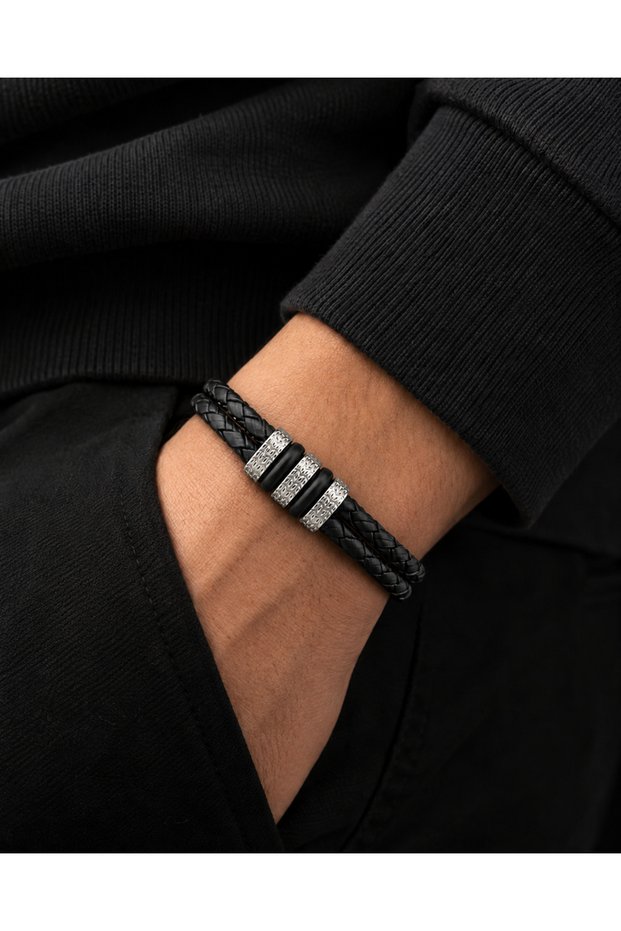 Voq+ Premium Leather Bracelet D0027
