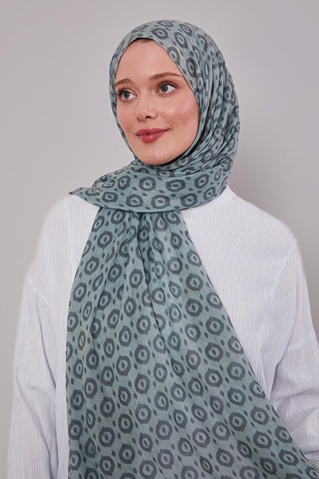 شال كريز كومفورت منقوش باللون الأخضر