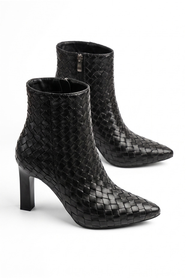 Women's Black Winter Crinkled Knitted Zippered Pointed Toe Thin Heeled Boots Hera