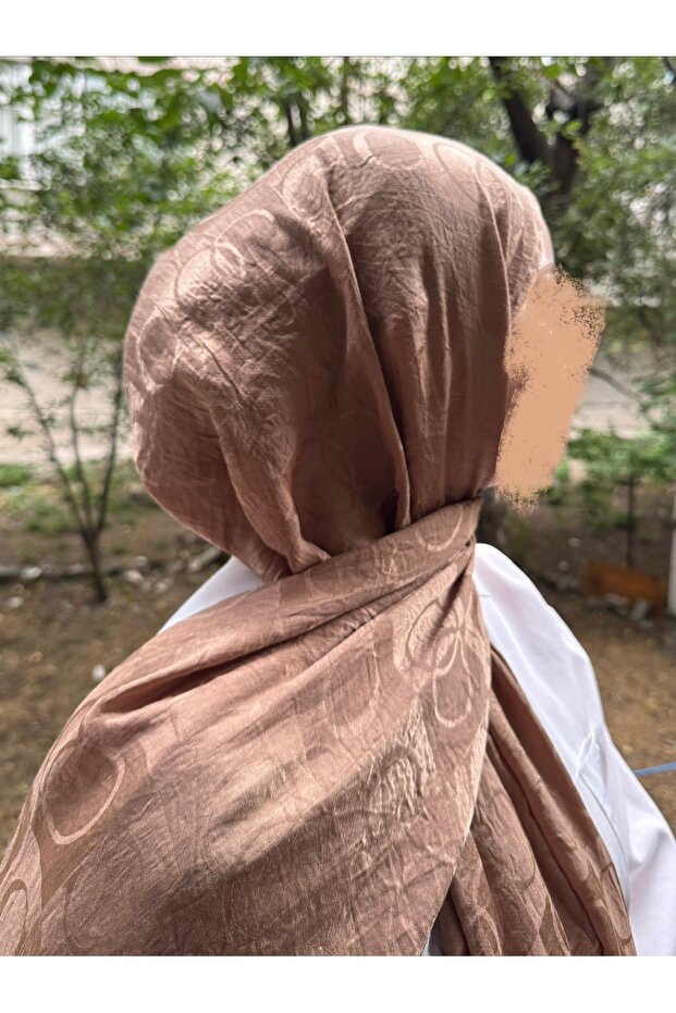 شال جاكار من القطن الناعم ذو نسيج كبير الحجم بنمط C، لون جملي