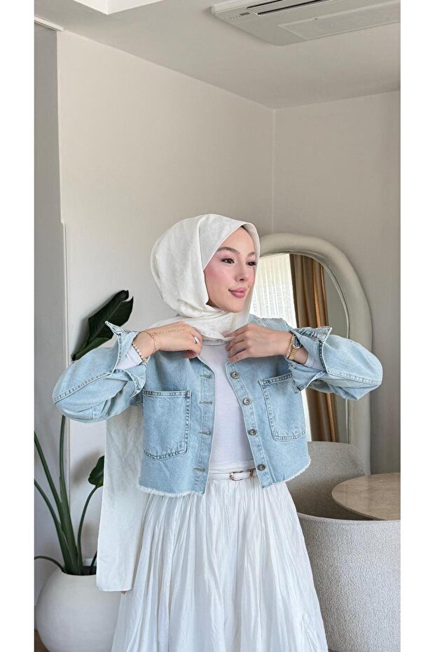سترة هيلا كوت للموسم الجديد