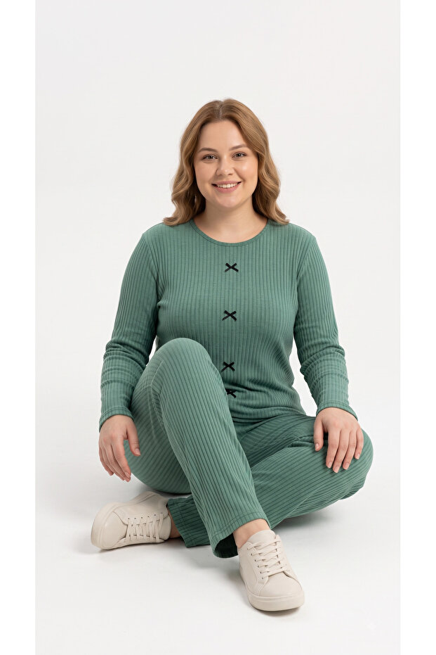 Plus Size Camisole Seasonal Green Pajama Set