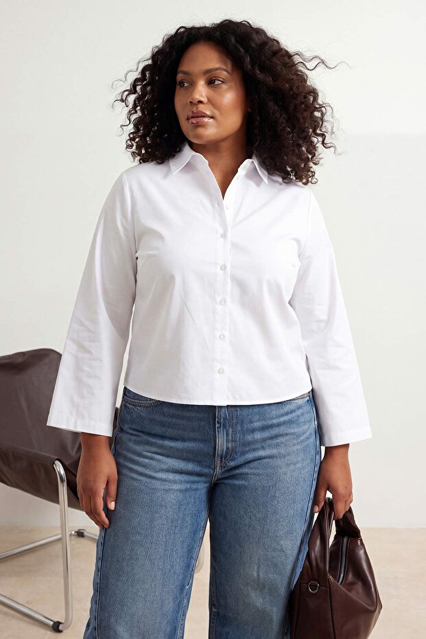 Koszula plus size z tkaniny w kolorze ecru, z wiązaniem na plecach, model TBBSS26AX00017 - 2