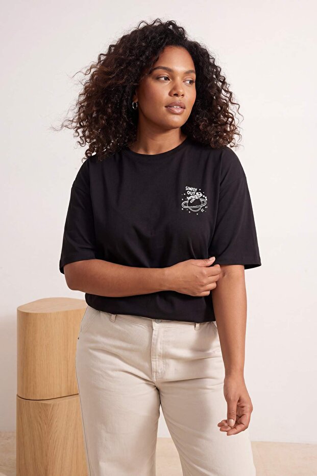 Siyah %100 Pamuk Oversize/Geniş Kalıp Galaksi Baskılı Büyük Beden Örme T-Shirt TBBSS26BF00009 - 2