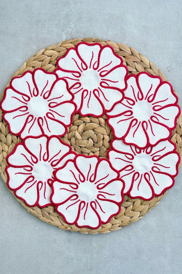 Set of 6 Floral Embroidered Presentation Napkins – Linen Fabric Coffee Napkins & Party Table Napkins