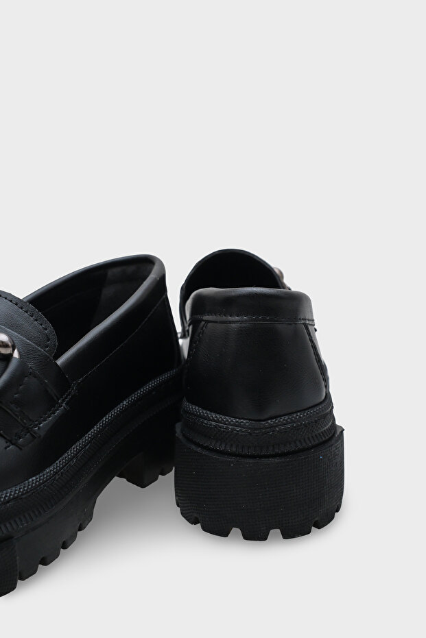 Denni Damen-Loafer mit ovaler Zehenpartie, Metallschnalle und Trak-Sohle - 4