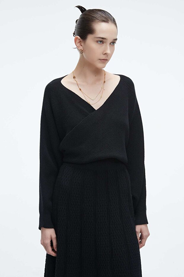 Solid Long-Sleeve Top - 4