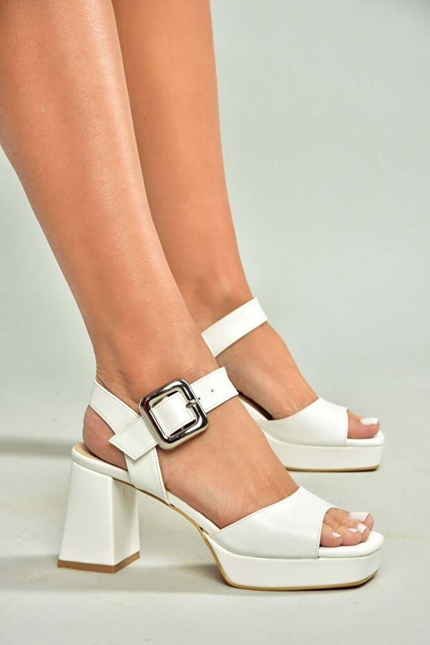 U 820009709 White Thick Heeled Women's Shoes
