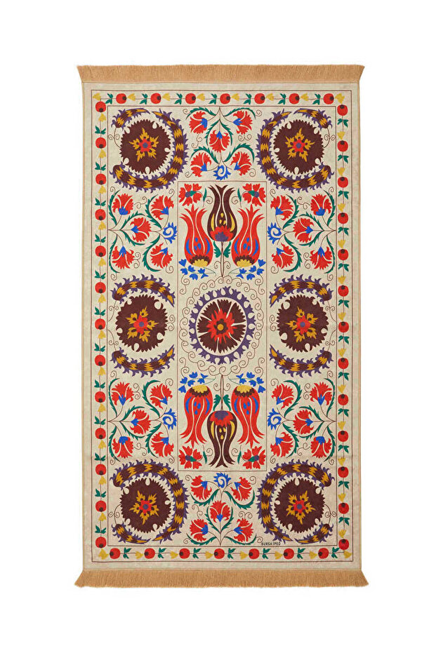 سجادة صلاة مخملية كريمية