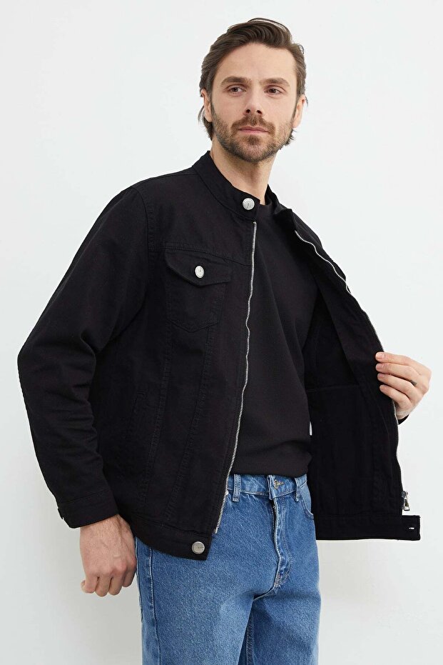 Zippered Pocket Judge Collar Denim Jacket