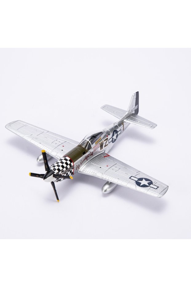 P51D P51-D Mustang 1/72 Scale Model Airplane (Including Base) Scale Model Home Placement, Collection