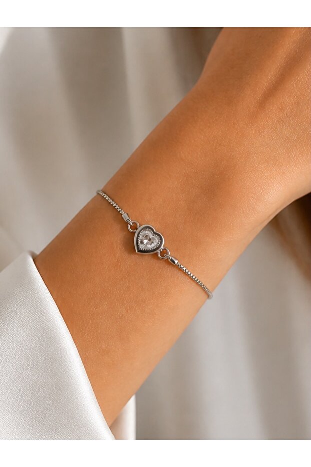 Stylish Heart and Stone Adjustable Women's Bracelet