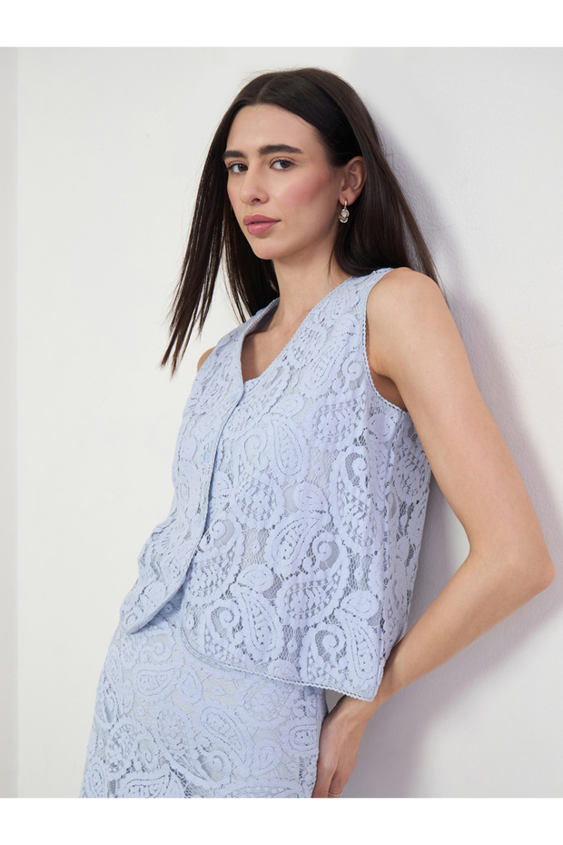 Blue Paisley Lace V Neck Waistcoat