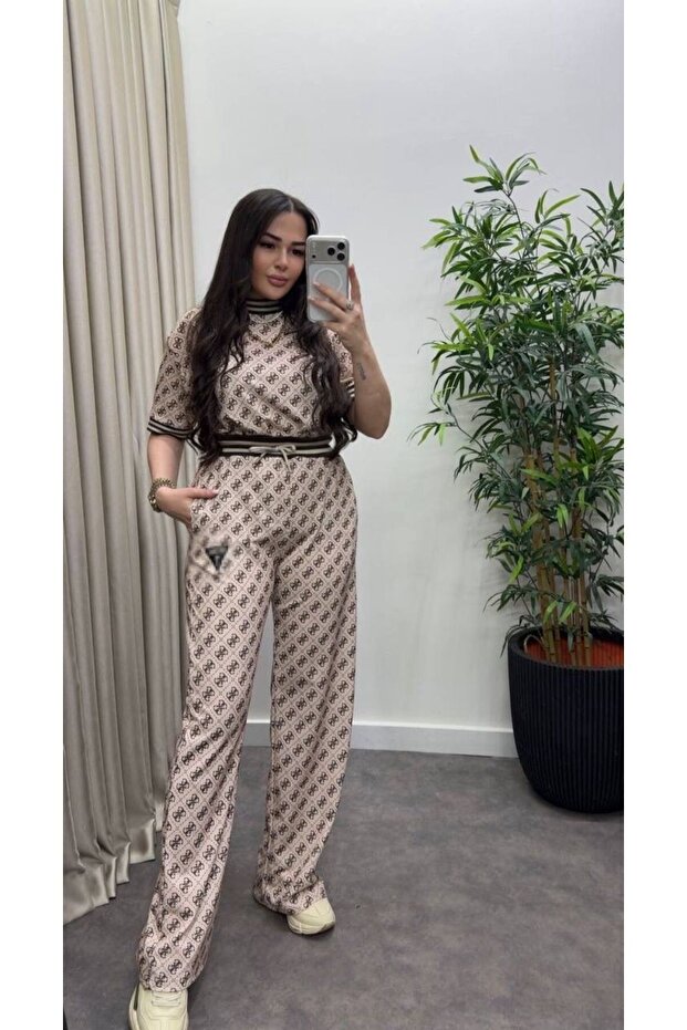 Triangle Patterned Beige Tracksuit Set