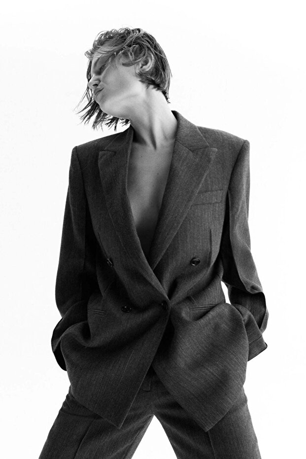 Double-breasted wool blazer - 1