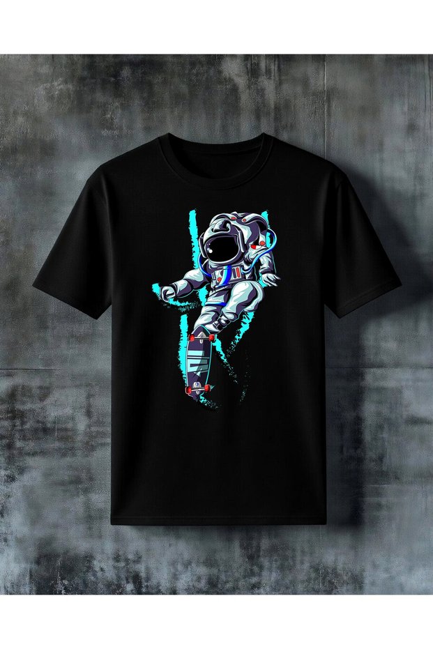Astronaut Skateboard 13 Printed Oversize T-Shirt